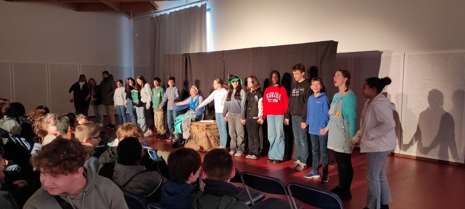 « Little Srimp », du théâtre participatif en anglais pour nos élèves !