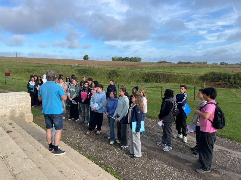 Retour en images sur la sortie de nos élèves de 3e dans la Somme, sur les traces de la Grande Guerre.